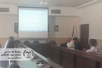 برگزاری دوره تخصصی قوانین ساخت و ساز روستایی توسط جهاددانشگاهی یزد برای دهیاران مروست