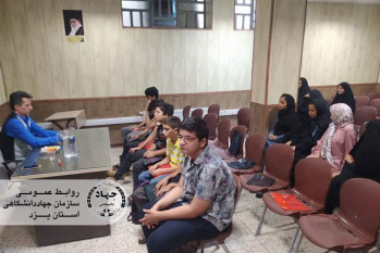 جهاددانشگاهی یزد فن بیان را به فرزندان مددجویان مهریز آموزش داد